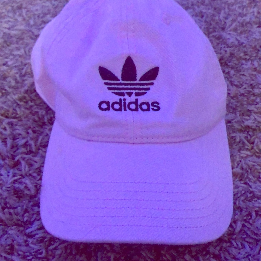 women’s hat! Cute for outfits